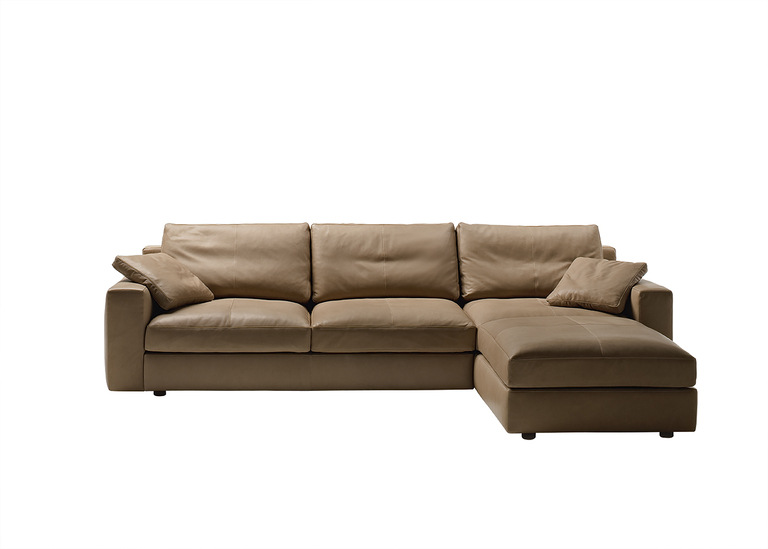 Massimosistema Canapé Poltrona Frau : canapé design haut de gamme modulaire avec structure hêtre et coussins plumes d'oie. Système personnalisable. D-Style Interior.