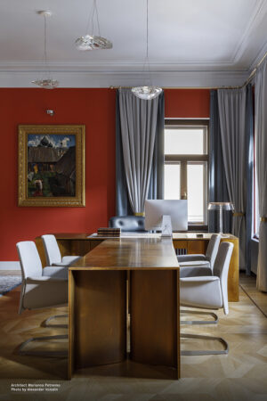 Downtown Conference | Chaise Cantilever Poltrona Frau, design contemporain et ergonomique par Jean-Marie Massaud, revêtement cuir Pelle Frau®. Disponible chez D-Style Interior.