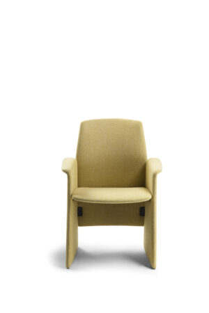 Downtown Conference | Chaise Bridge Poltrona Frau, design contemporain et ergonomique par Jean-Marie Massaud, revêtement cuir Pelle Frau®. Disponible chez D-Style Interior.