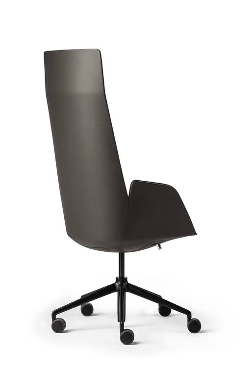 Cercle | Chaise de bureau Poltrona Frau, design ergonomique par Lievore - Altherr - Park, revêtement cuir Pelle Frau®. Disponible chez D-Style Interior.