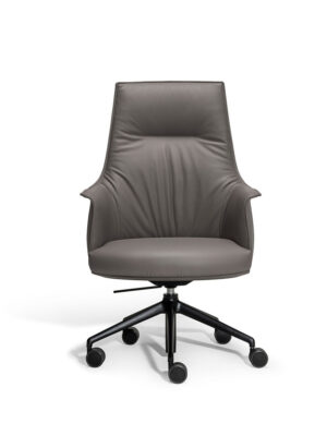 Chaise de bureau haut de gamme Archibald Task par Poltrona Frau, cuir Pelle Frau®, base en aluminium noir, dossier haut et accoudoirs design. Disponible chez D-style Interior
