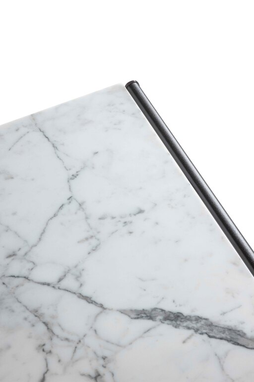 Souvenir d’Italie | Table basse design haut de gamme Poltrona Frau, marbre Arabescato naturel, aluminium laqué Gesso et Basalto, disponible chez D-Style Interior