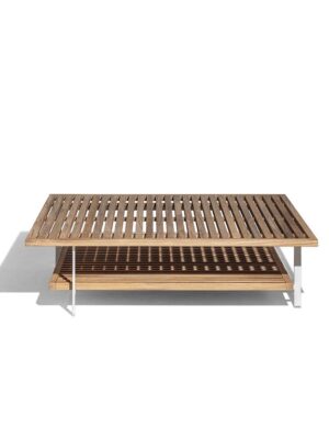 Solaria | Table basse design haut de gamme Poltrona Frau, teck massif FSC® et base en acier inox, mobilier d’extérieur de luxe, disponible chez D-Style Interior