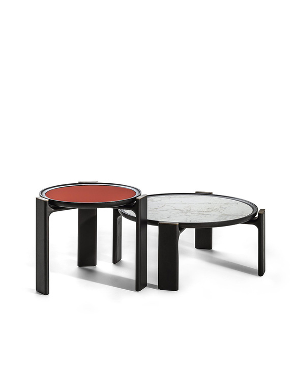 DUO | Table basse design haut de gamme Poltrona Frau, structure en frêne massif sculpté et plateau en marbre, verre ou frêne plaqué, disponible chez D-Style Interior