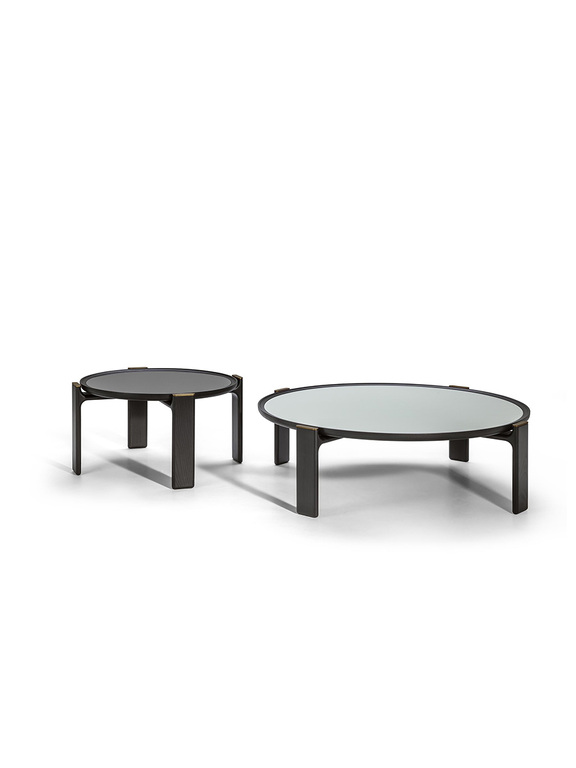 DUO | Table basse design haut de gamme Poltrona Frau, structure en frêne massif sculpté et plateau en marbre, verre ou frêne plaqué, disponible chez D-Style Interior