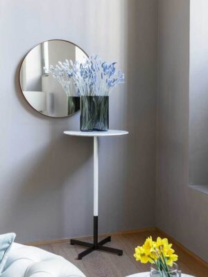 Bob Bistrot | Table ronde 110cm design haut de gamme Poltrona Frau, plateau en marbre, bois ou Fenix NTM®, piètement en acier bruni satiné, disponible chez D-Style Interior