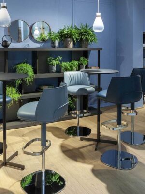 Bob Bistrot | Table ronde 110cm design haut de gamme Poltrona Frau, plateau en marbre, bois ou Fenix NTM®, piètement en acier bruni satiné, disponible chez D-Style Interior