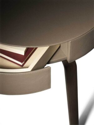 Fiorile | Table basse design haut de gamme Poltrona Frau avec tiroirs, base frêne moka ou wengé, plateau cuir Pelle Frau® ou bois marqueté, formes modulables, disponible chez D-Style Interior
