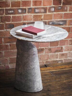 Ilary | Table basse Monolithe - Table basse design haut de gamme Poltrona Frau disponible chez D-Style Interior