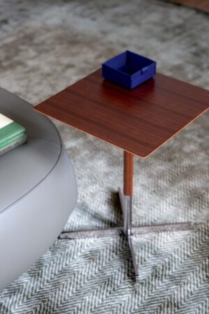 Bob | Table basse carrée - Table basse design haut de gamme Poltrona Frau disponible chez D-Style Interior