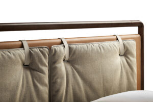 Volare Due Lit design haut de gamme par Poltrona Frau en cuir Pelle Frau® et bois massif, design italien, disponible chez D-Style Interior