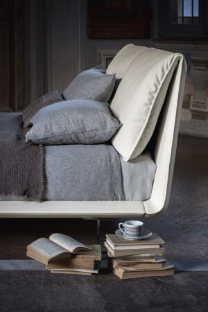 John-John Lit design haut de gamme en cuir Pelle Frau® par Poltrona Frau, design contemporain, disponible chez D-Style Interior