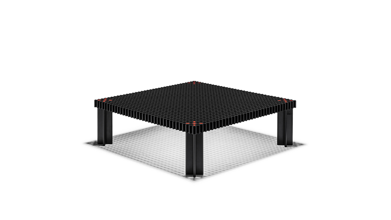 Kyoto | Table basse design haut de gamme Poltrona Frau, plateau frêne massif avec inserts noyer Canaletto, pieds X amovibles, finition laquée noire ou naturelle, disponible chez D-Style Interior