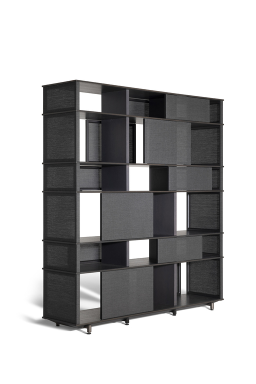 Bibliothèque design haut de gamme Lloyd Tex par Poltrona Frau, design Jean-Marie Massaud avec panneaux Techno-fabric semi-transparent et structure autoportante, disponible chez D-Style Interior