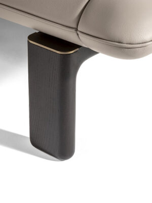 DUO Lit design haut de gamme par Poltrona Frau en cuir Pelle Frau® et bois massif, design italien disponible chez D-Style Interior