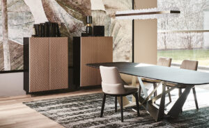 Buffet design haut de gamme Tiffany par Cattelan Italia, revêtement cuir matelassé avec structure bois laqué, disponible chez D-Style Interior