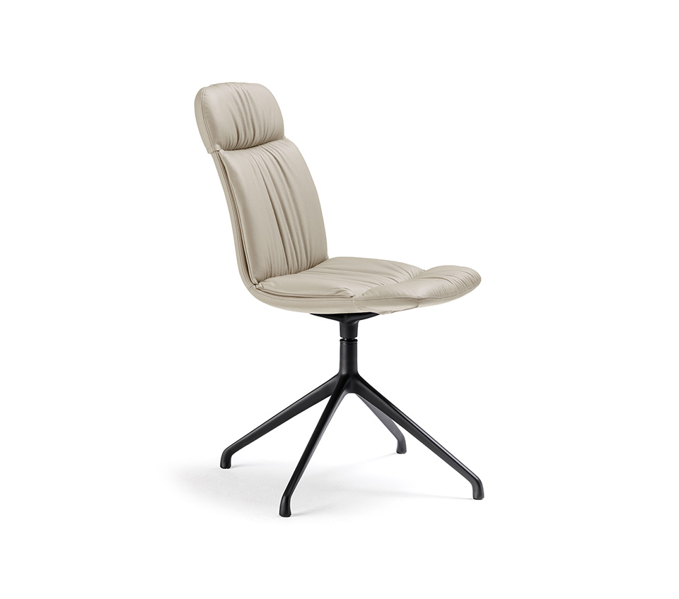 Kelly Chaise design haut de gamme de Cattelan Italia en cuir avec base en aluminium, disponible chez D-Style Interior.