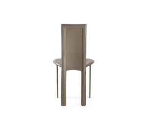Lara Chaise design haut de gamme de Cattelan Italia en cuir avec coutures apparentes, disponible chez D-Style Interior.