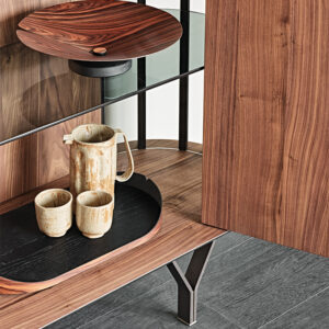 Buffet design haut de gamme Costes par Cattelan Italia, côtés verre incurvé avec inserts bronze et portes à lamelles, disponible chez D-Style Interior