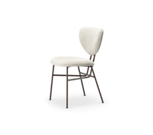 Chloé Chaise de Cattelan Italia, au design compact et raffiné, inspirée du style pop des années 1960. Disponible chez D-Style Interior.
