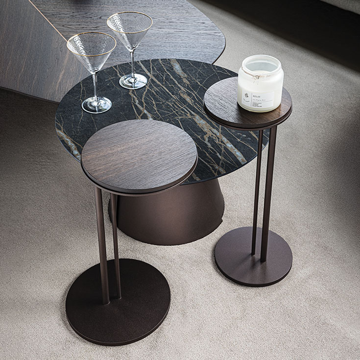 Table basse design haut de gamme Sting Wood Cattelan Italia, plateau en bois noble sur base acier embouti, disponible chez D-Style Interior.