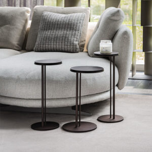 Table basse design haut de gamme Sting Wood Cattelan Italia, plateau en bois noble sur base acier embouti, disponible chez D-Style Interior.