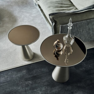 Table basse design haut de gamme Peyote par Cattelan Italia, plateau verre et base polyuréthane, design Piero De Longhi, disponible chez D-Style Interior.