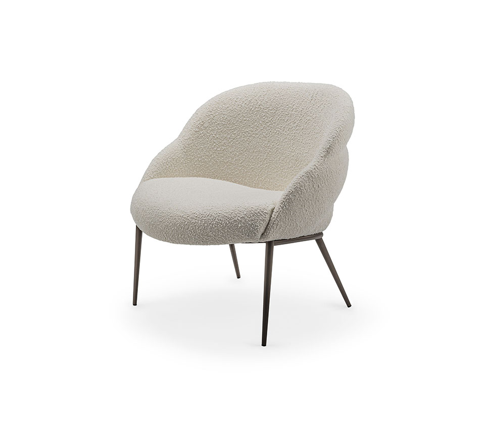 Camilla Lounge Chaise design de Cattelan Italia, une création raffinée aux lignes fluides et enveloppantes. Disponible chez D-Style Interior.