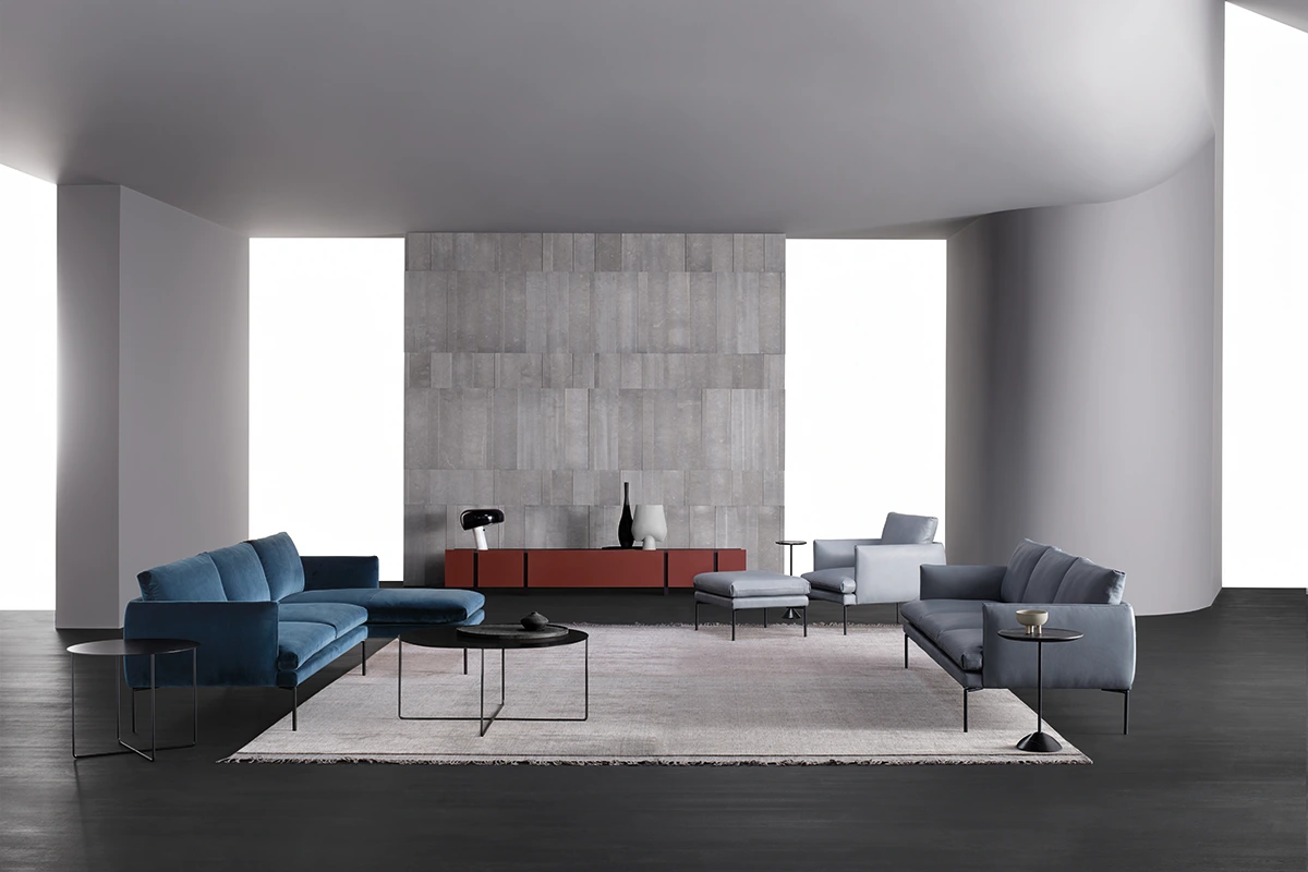 Mavis Canapé design haut de gamme signé Amura Lab, alliant lignes nettes, confort enveloppant et structure métallique élégante. Disponible chez D-Style Interior.