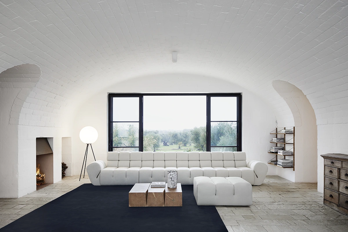 Palmo Coffee Table par Amura Lab – une table basse sculpturale au design italien contemporain, alliant élégance, équilibre et artisanat haut de gamme. Disponible chez D-Style Interior.