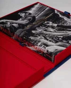 Livre design haut de gamme Paris Saint-Germain par Assouline, photographié par Julien Scussel, disponible chez D-Style Interior.