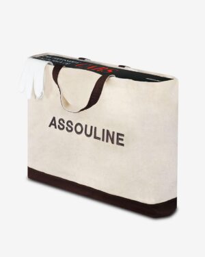Livre design haut de gamme The Impossible Collection of Cars par Assouline, édition Ultimate sous écrin caoutchouc noir, disponible chez D-Style Interior.