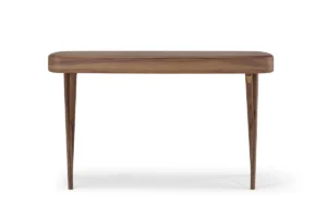 Vanity par Amura Lab incarne une féminité élégante et contemporaine. Console raffinée avec lignes sinueuses. Disponible chez D-Style Interior.