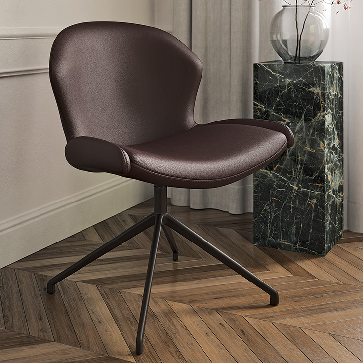 Rachel Turn Chaise pivotante avec base à 4 branches en aluminium laqué, alliant confort, élégance et design italien. Disponible chez D-Style Interior.
