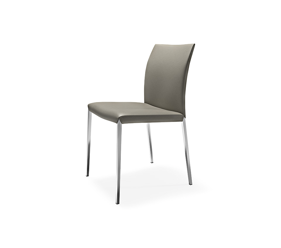 NORMA ML Chaise design moderne avec structure en acier et assise rembourrée, personnalisable et confortable. Disponible chez D-Style Interior.