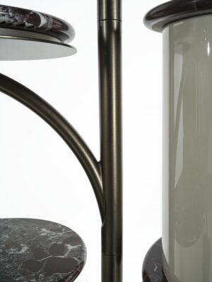 Bibliothèque Vivienne par Vittoria Frigerio — design italien raffiné et élégance intemporelle pour des intérieurs d’exception. Disponible chez D-Style Interior.