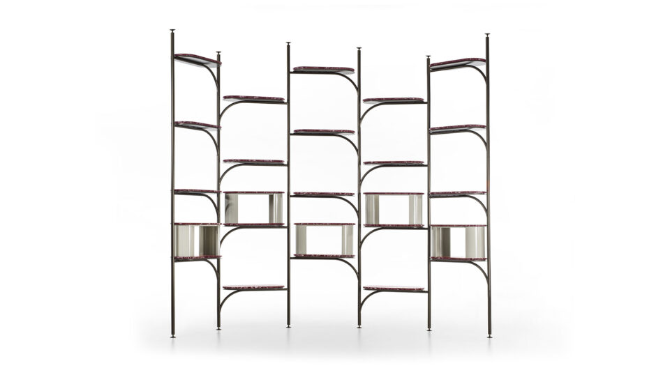Vivienne de Vittoria Frigerio, une bibliothèque design d’exception alliant élégance italienne, lignes pures et finitions haut de gamme. Disponible chez D-Style Interior.