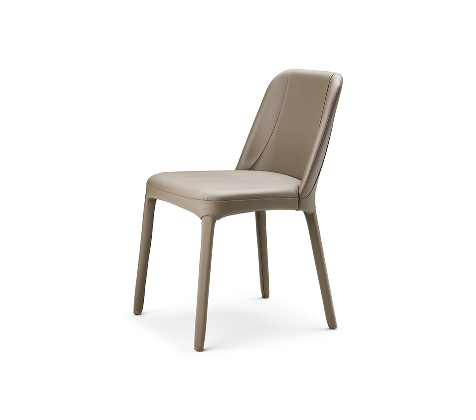 Wilma chaise design de Cattelan Italia : lignes courbes, assise enveloppante et confort supérieur pour une élégance intemporelle. Disponible chez D-Style Interior.
