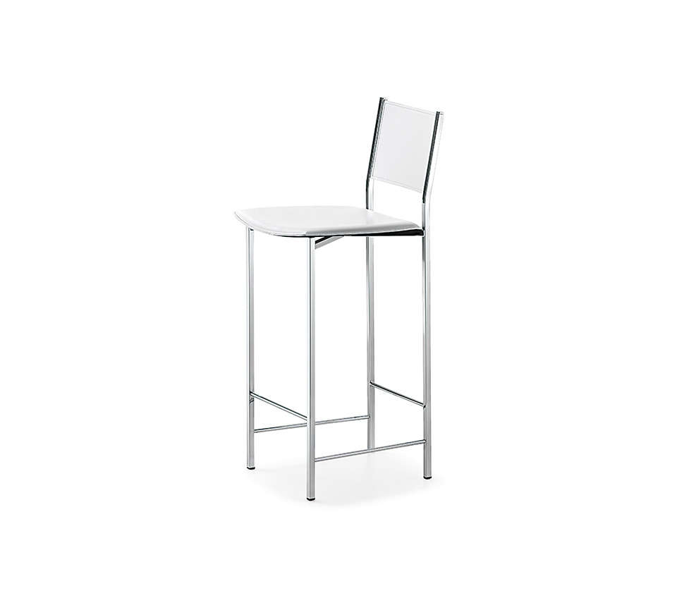 Alessio est un tabouret moderne en cuir, alliant élégance et confort, fruit de l’excellence du savoir-faire italien. Disponible chez D-Style Interior.