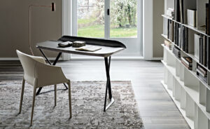COCOON Leather Bureau design gainé de cuir, structure en acier laqué gaufré et finitions brossées exclusives signées Cattelan Italia. Disponible chez D-Style Interior.