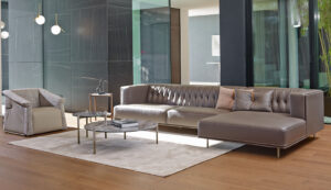 McQueen canapé design haut de gamme par Gamma Arredamenti, alliance d’artisanat, d’élégance et de design contemporain. Disponible chez D-Style Interior.