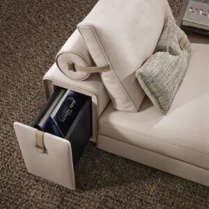 Gregory canapé design haut de gamme par Gamma Arredamenti. Style contemporain, détails raffinés et confort exceptionnel. Disponible chez D-Style Interior.