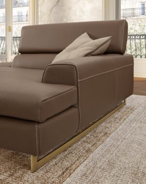 Bellevue canapé de Gamma Arredamenti, un modèle haut de gamme en cuir avec appuis-tête réglables et design contemporain. Disponible chez D-Style Interior.