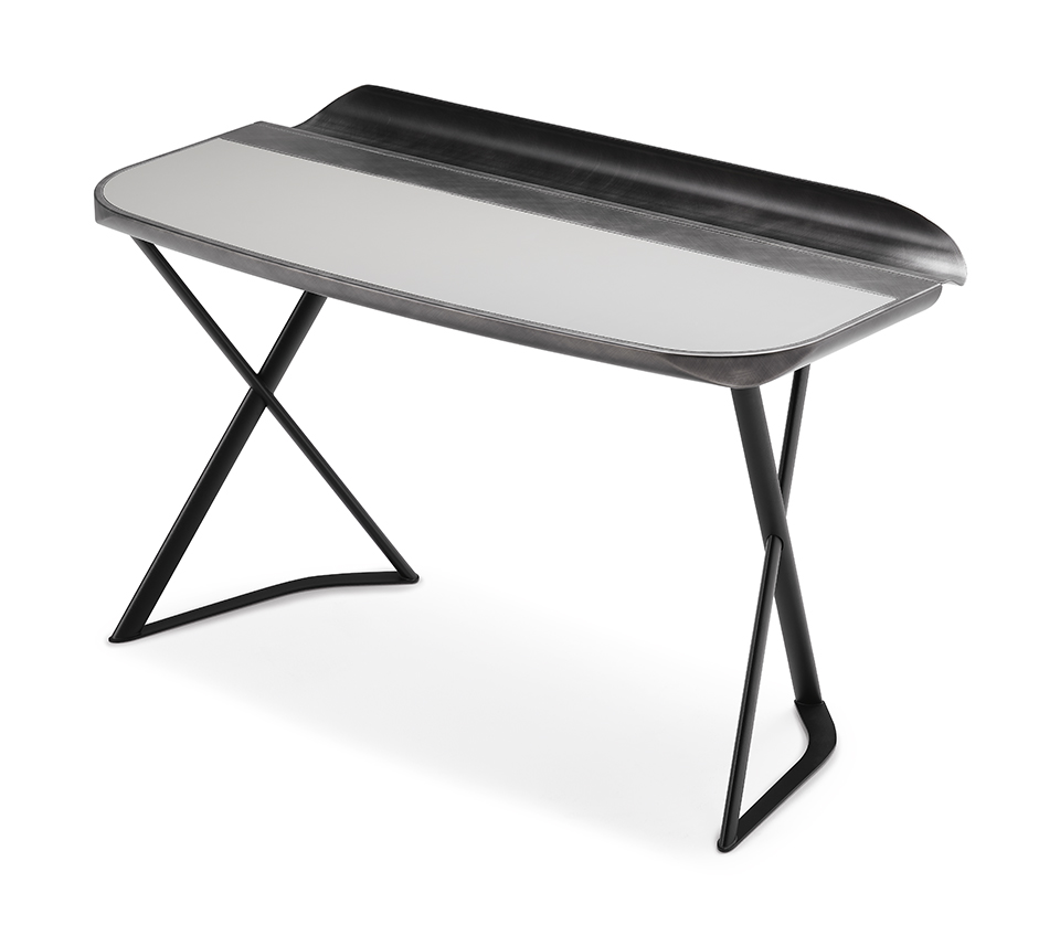 COCOON Leather Bureau design gainé de cuir, structure en acier laqué gaufré et finitions brossées exclusives signées Cattelan Italia. Disponible chez D-Style Interior.