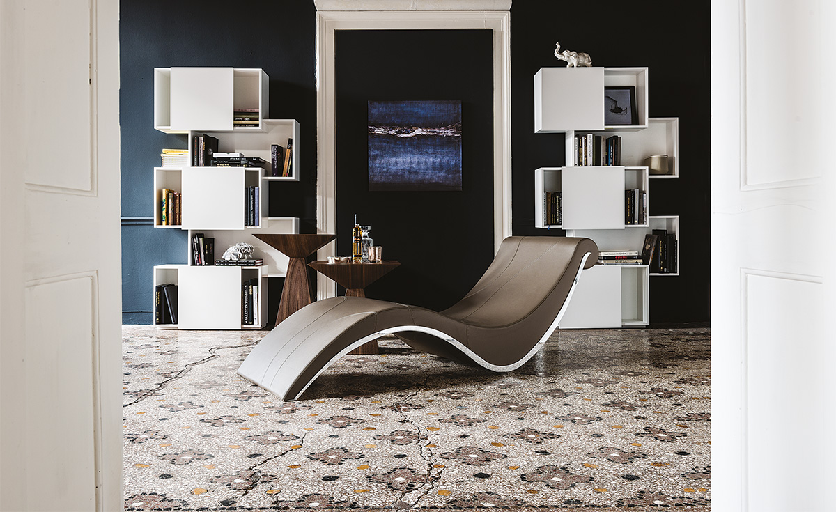 Sylvester Chaise longue de Cattelan Italia : design fluide, structure en acier et bois, confort absolu et finitions luxueuses. Disponible chez D-Style Interior.