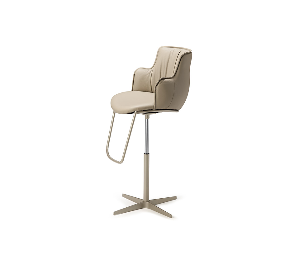 Rihanna X Tabouret design en cuir et acier par Cattelan Italia