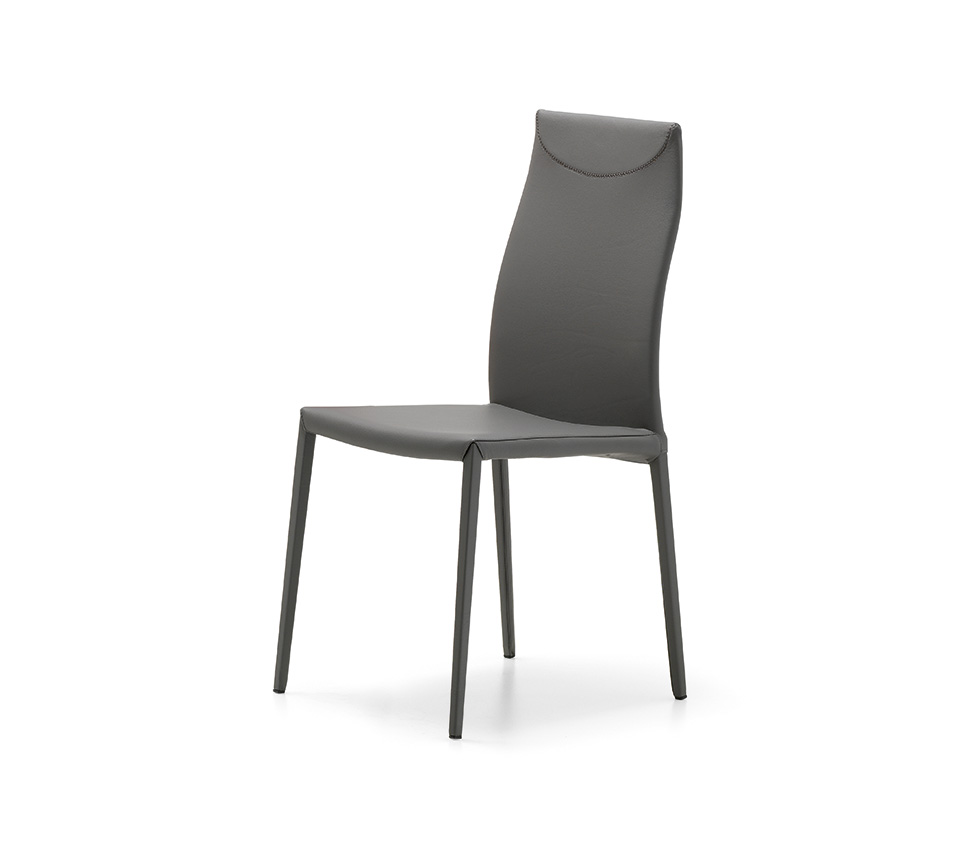 MAYA FLEX Chaise design haut de gamme avec dossier flexible et structure en acier, revêtement en tissu ou cuir. Disponible chez D-Style Interior.