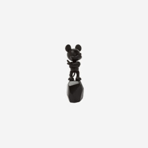 Mickey Rock – Small, Sculpture design haut de gamme Leblon Delienne, résine peinte à la main, joyeux et fier, multi-facettes, disponible chez D-Style Interior