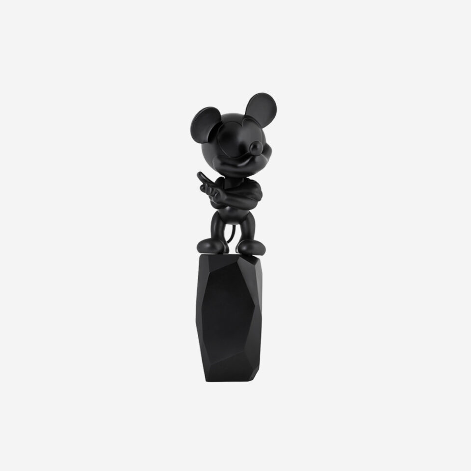 Mickey Rock Medium, Sculpture design haut de gamme Leblon Delienne, hommage aux 90 ans de Mickey, résine peinte à la main, multi-facettes, disponible chez D-Style Interior
