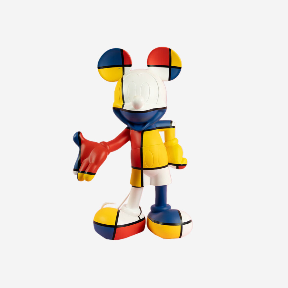 Mickey Welcome Art Collection Medium, sculpture design haut de gamme Leblon Delienne, création contemporaine inspirée de Piet Mondrian. Disponible chez D-Style Interior.